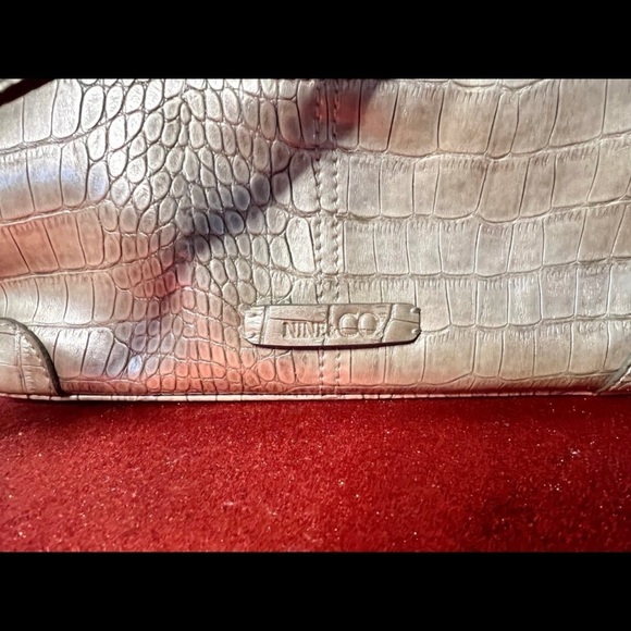 Nine & Co - Silver Crocodile Skin purse - Picture 2 of 9